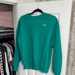 ALO Yoga Womens Green Crewneck Sweater